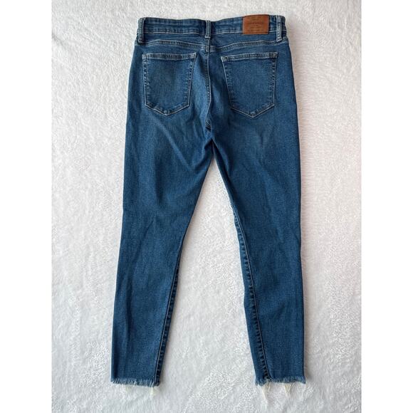 Lucky Brand Stella Skinny Jeans 6/28 Ankle Destroyed Distressed Raw Hem - Picture 8 of 9